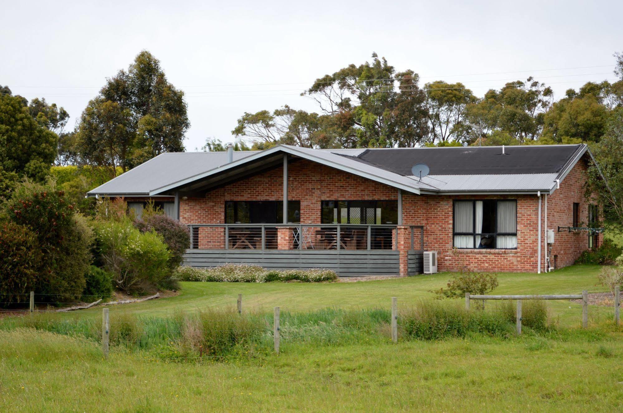 Prom Coast Holiday Lodge Waratah Bay Buitenkant foto
