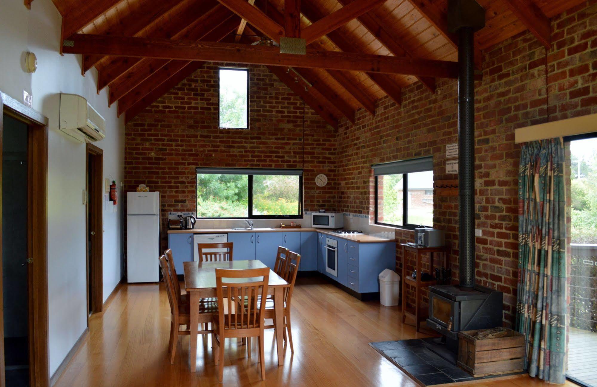 Prom Coast Holiday Lodge Waratah Bay Buitenkant foto