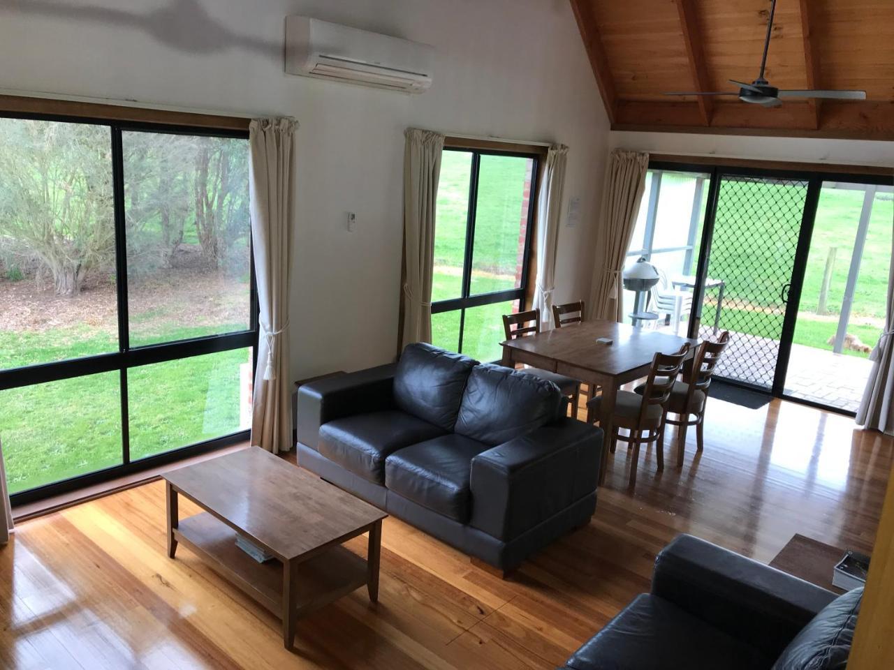 Prom Coast Holiday Lodge Waratah Bay Buitenkant foto